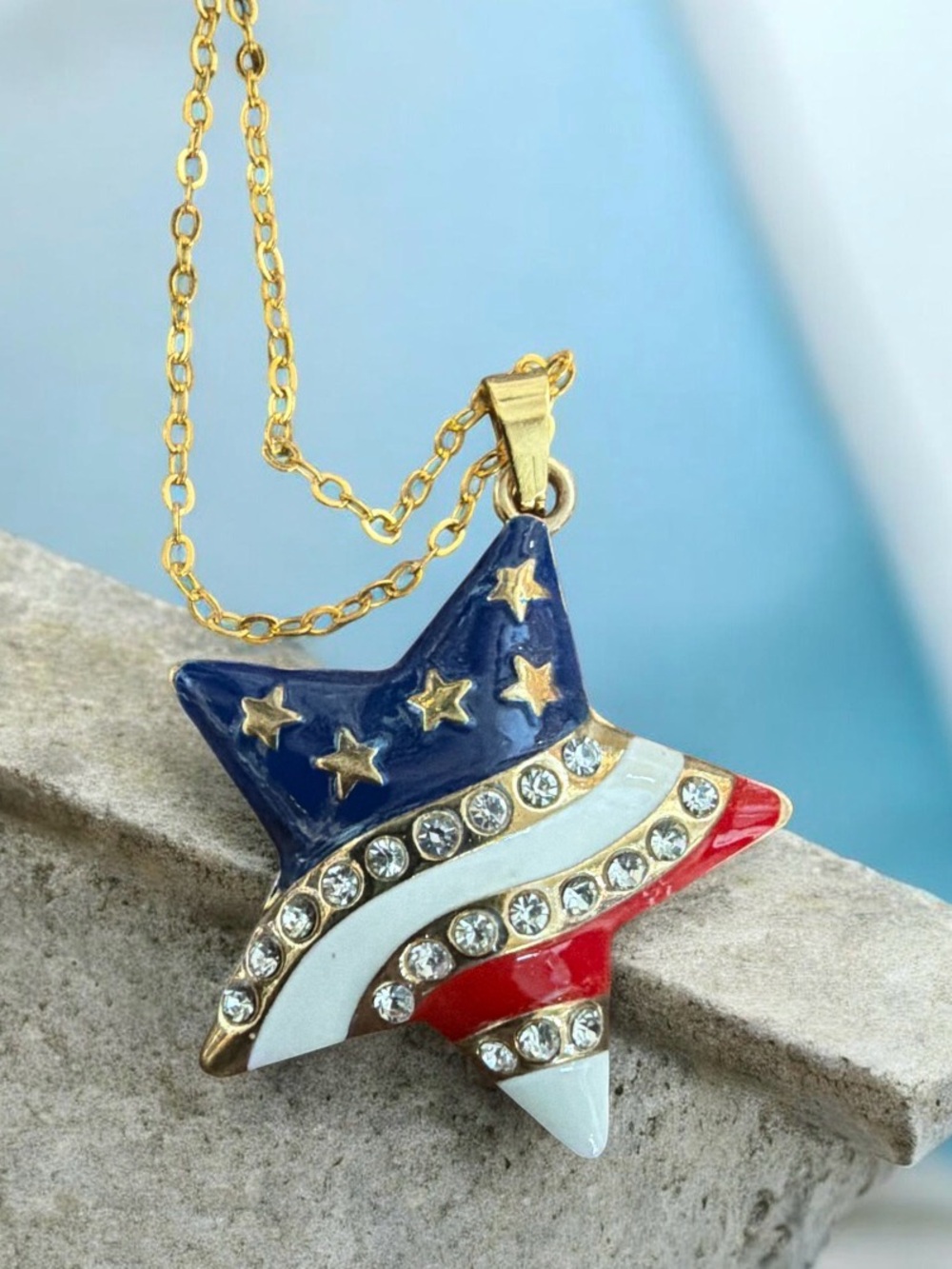 Patriotic Star Pendant Necklace - Red White Blue with Rhinestones NIP/NWOT